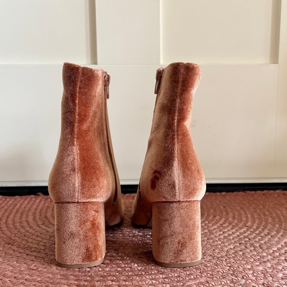 NWOT Journee Collection brown Hazara Bootie - Picture 8 of 8